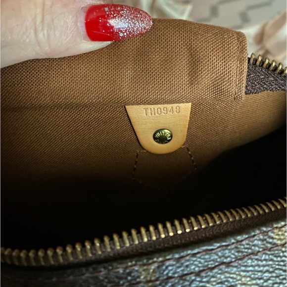 LOUIS VUITTON SPEEDY 30 BAG - Picture 7 of 11